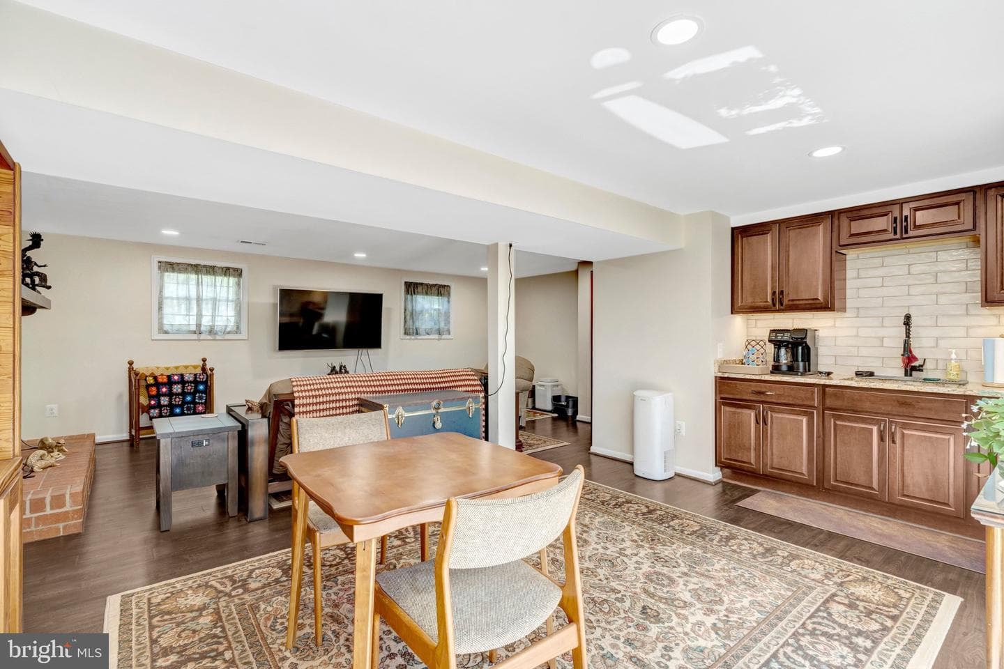 9231 Landgreen Street photo 34