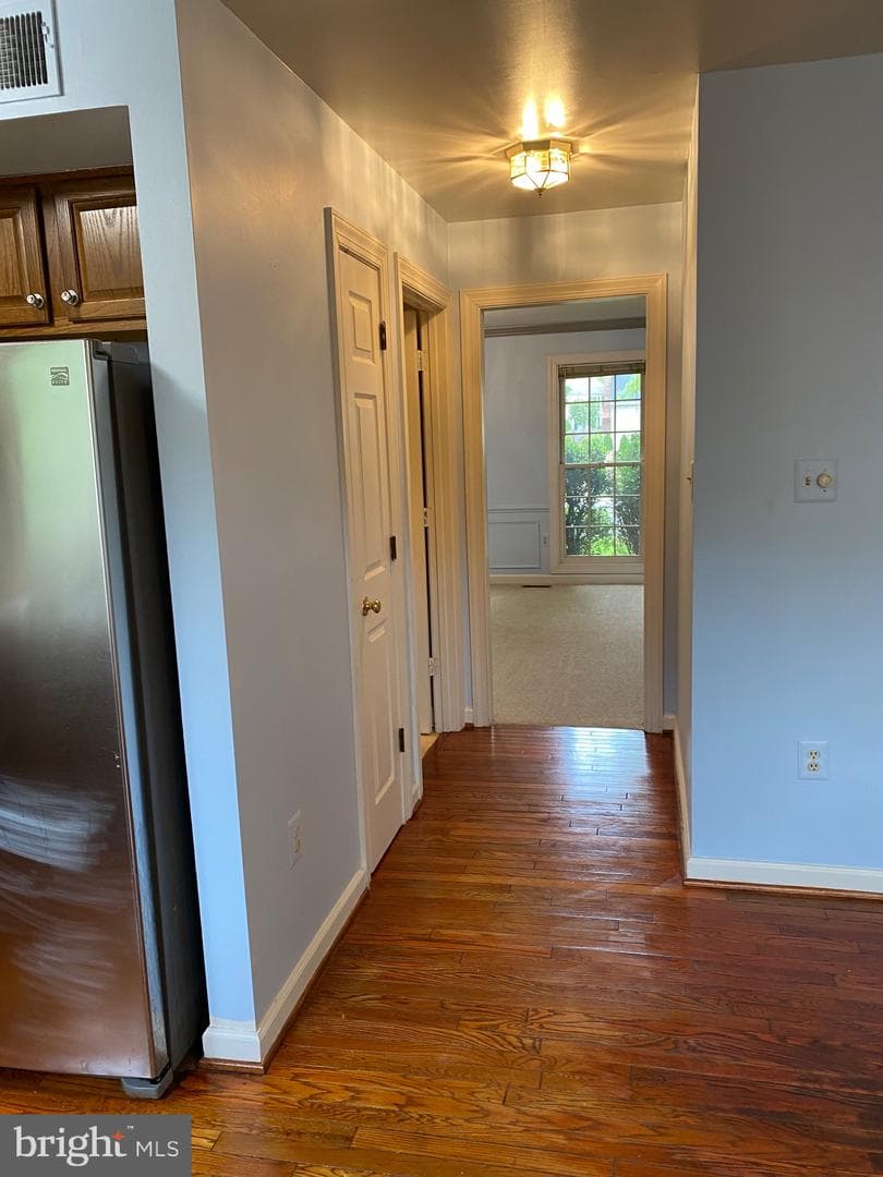 9621 Bainbridge Court photo 8