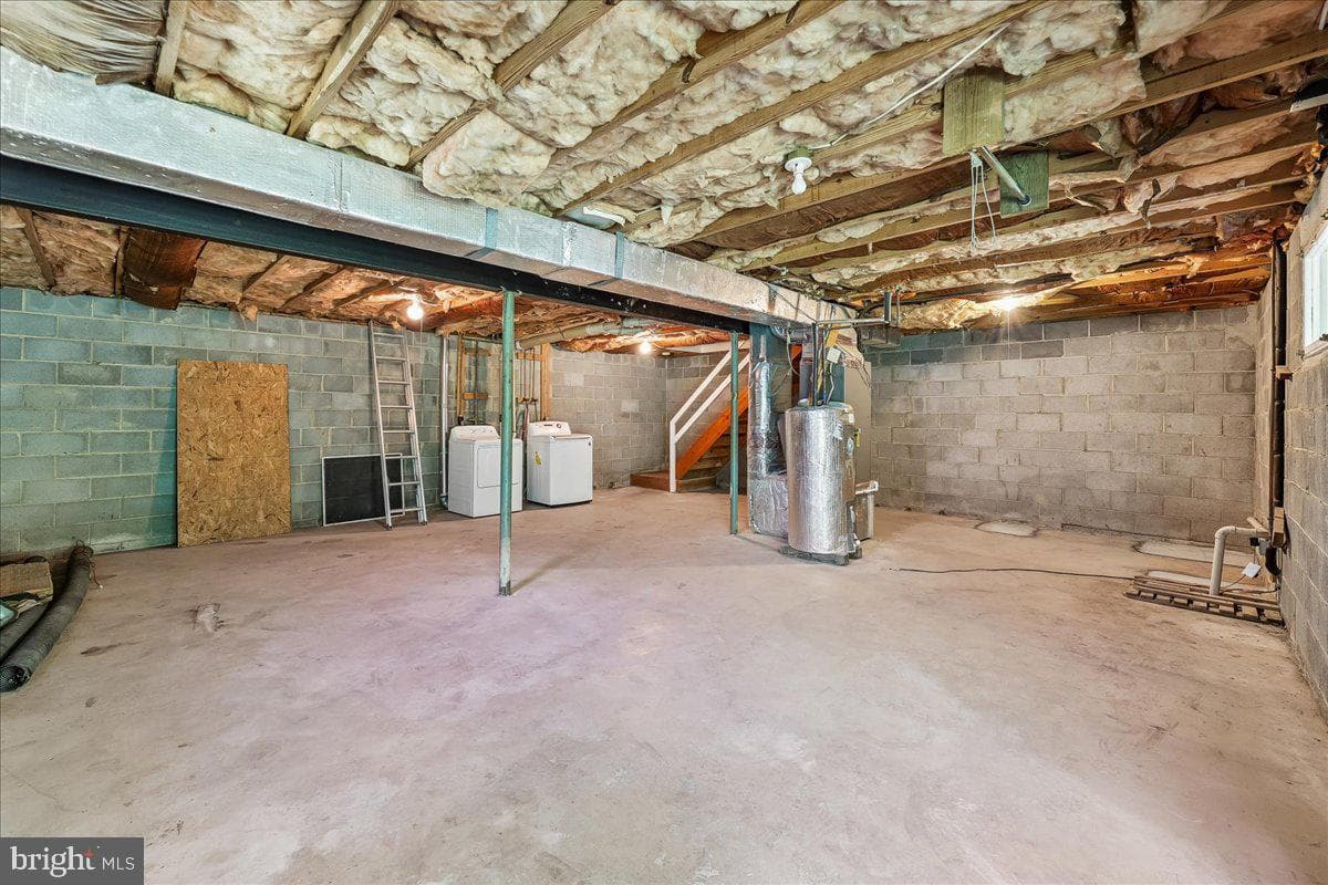 8746 Country Ln photo 31