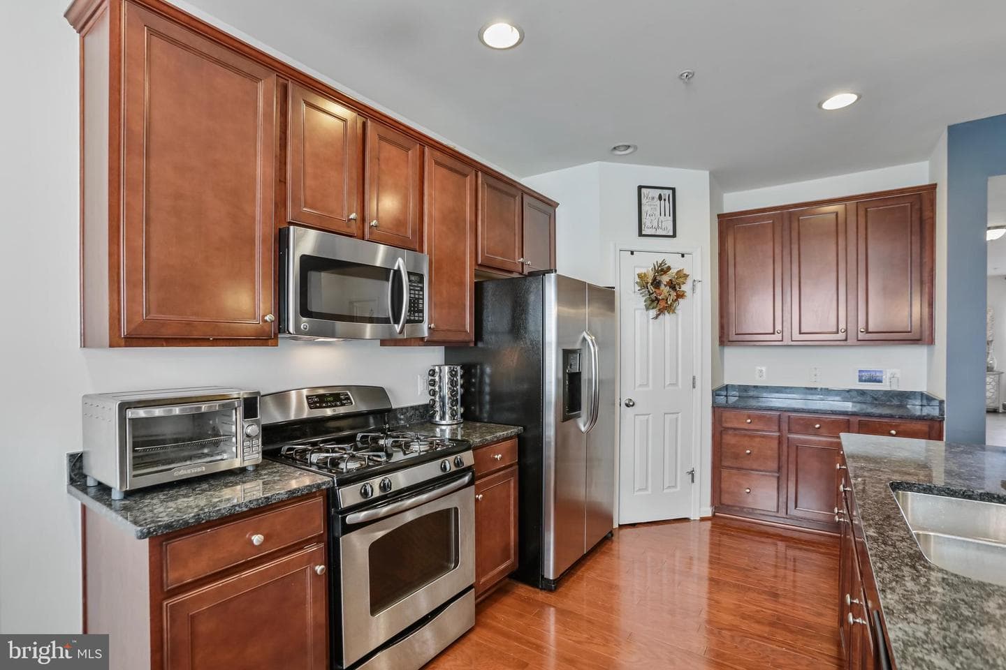 9433 Stonewall Road photo 11