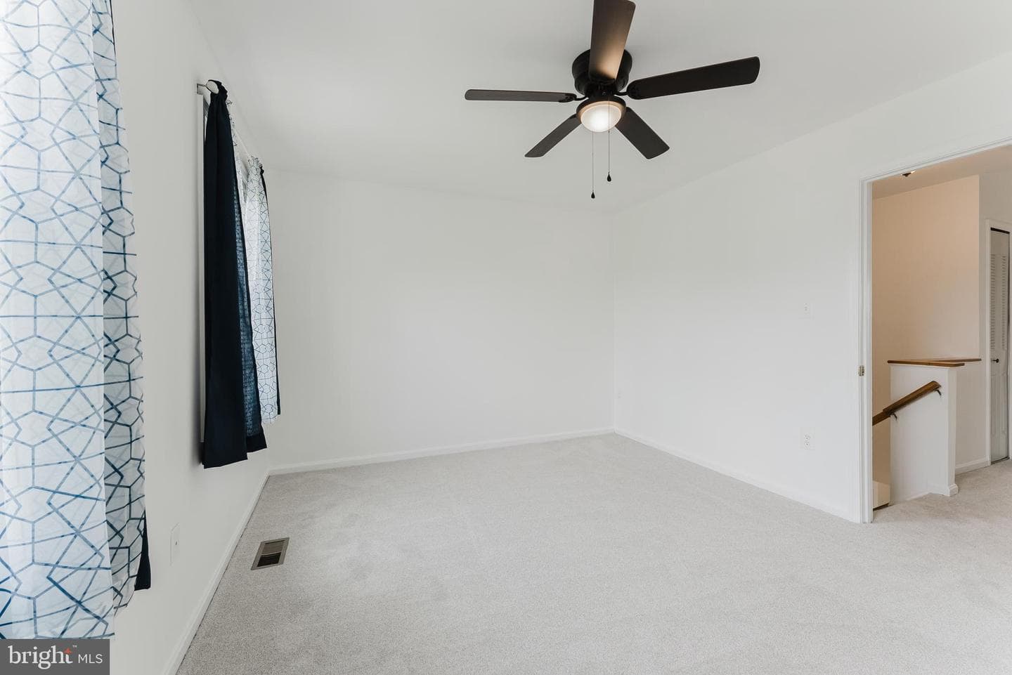8696 Carlton Drive photo 26