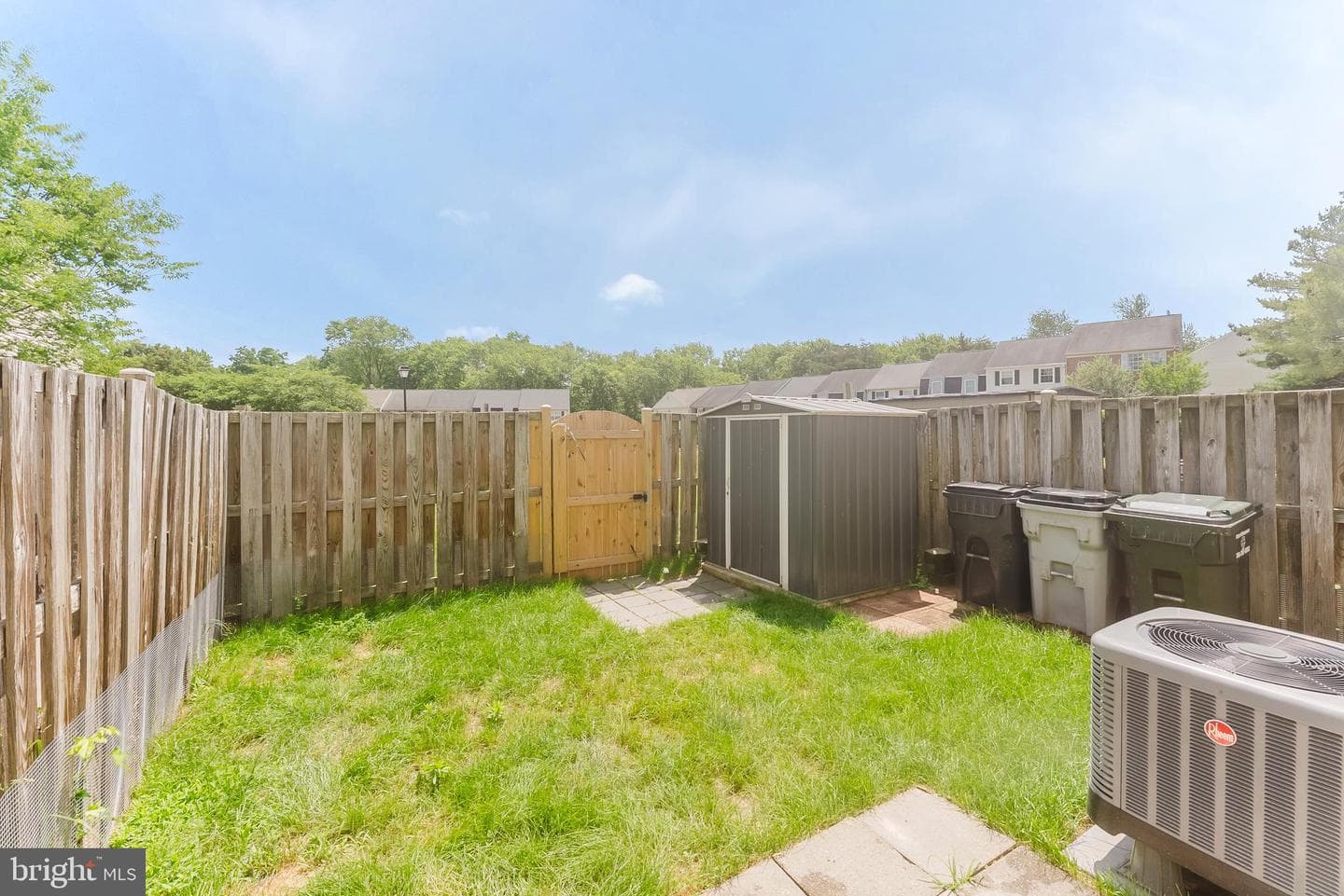 8696 Carlton Drive photo 40