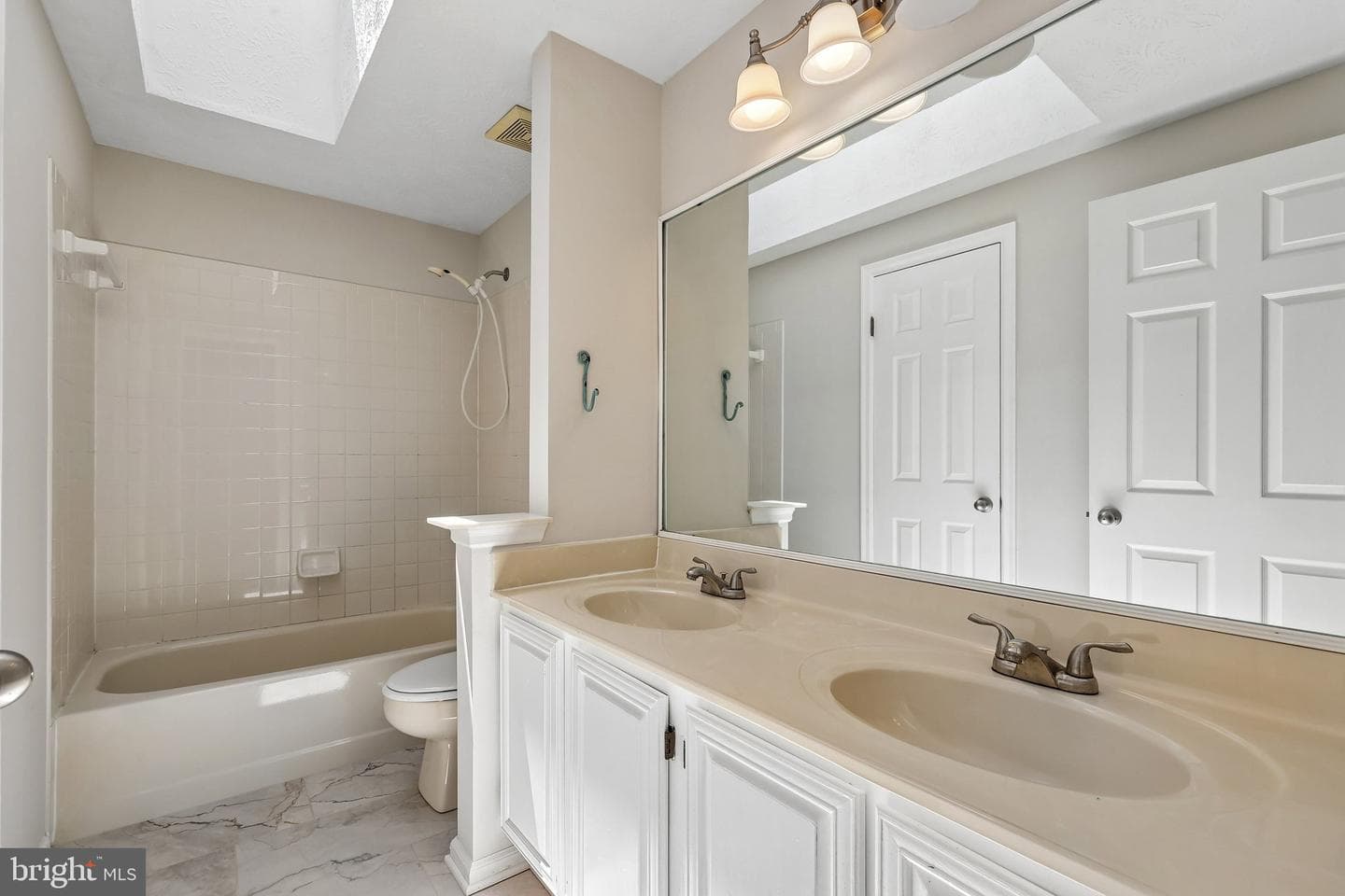 10409 Sorrell Drive photo 29