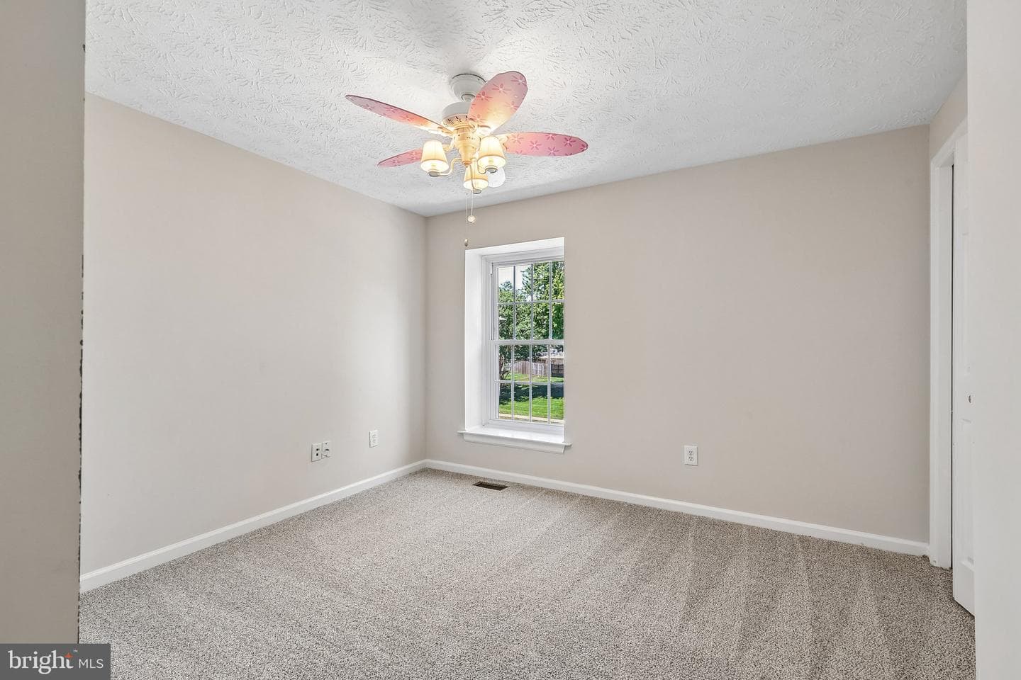 10409 Sorrell Drive photo 34