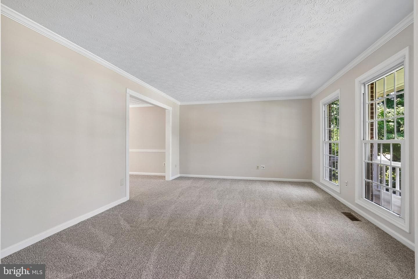 10409 Sorrell Drive photo 4