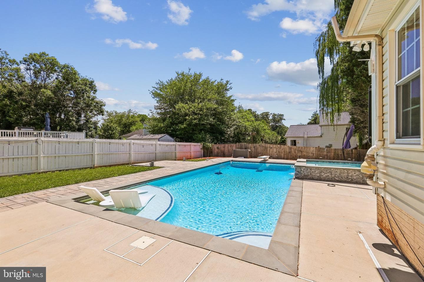 10409 Sorrell Drive photo 40