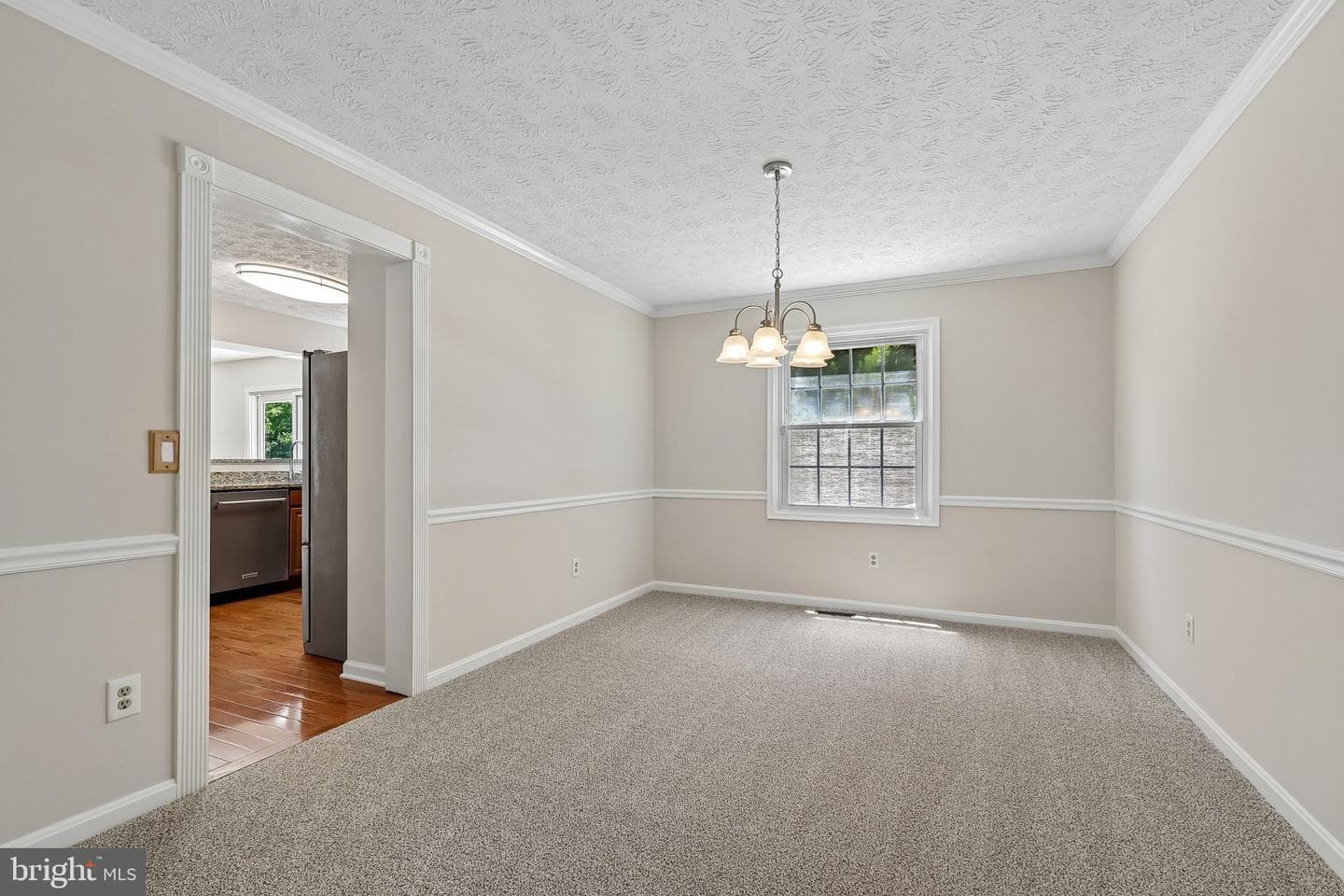 10409 Sorrell Drive photo 6