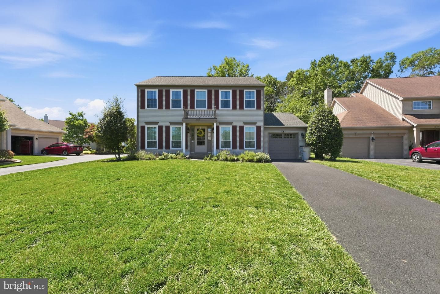 10275 Racquet Circle