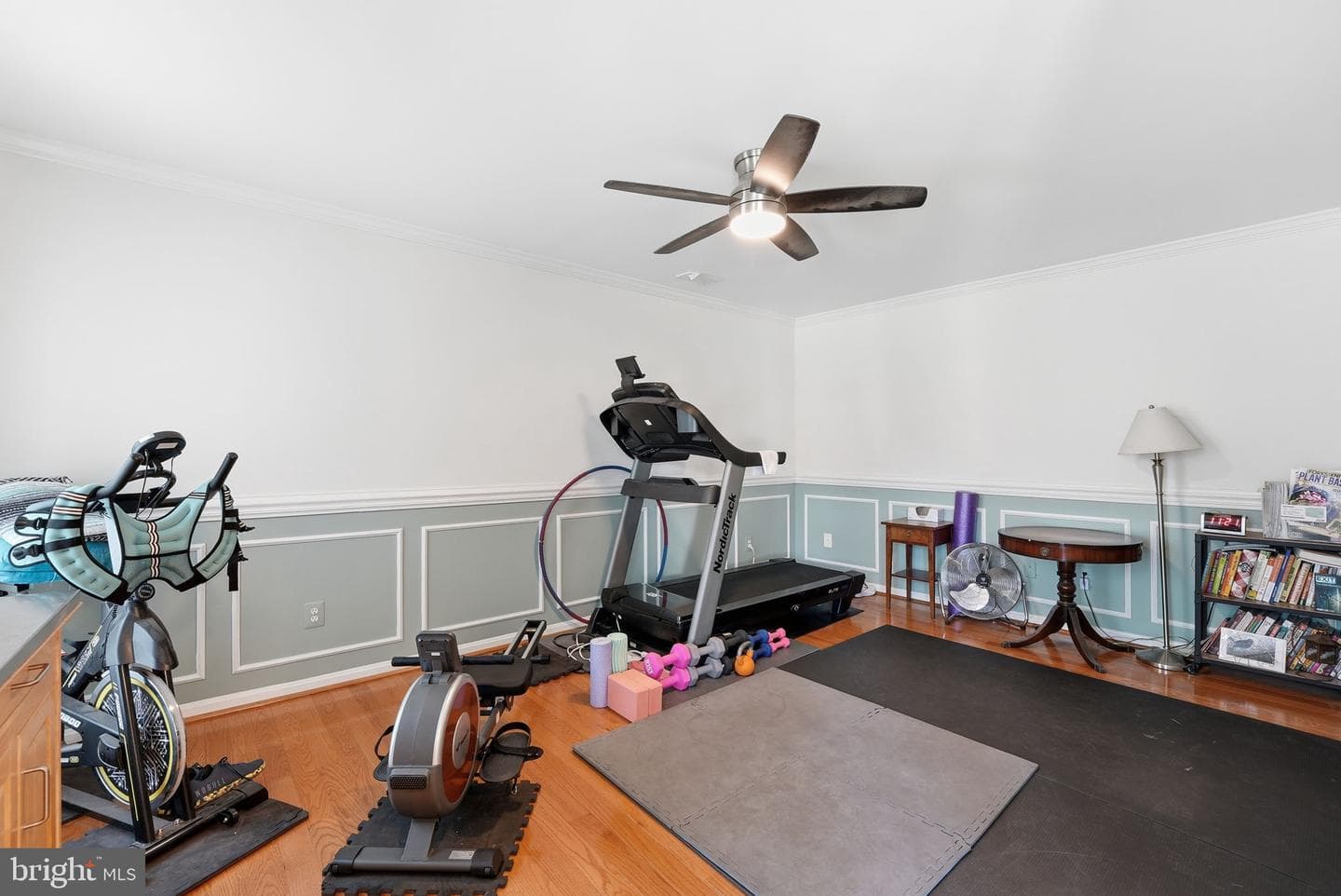 10275 Racquet Circle photo 4
