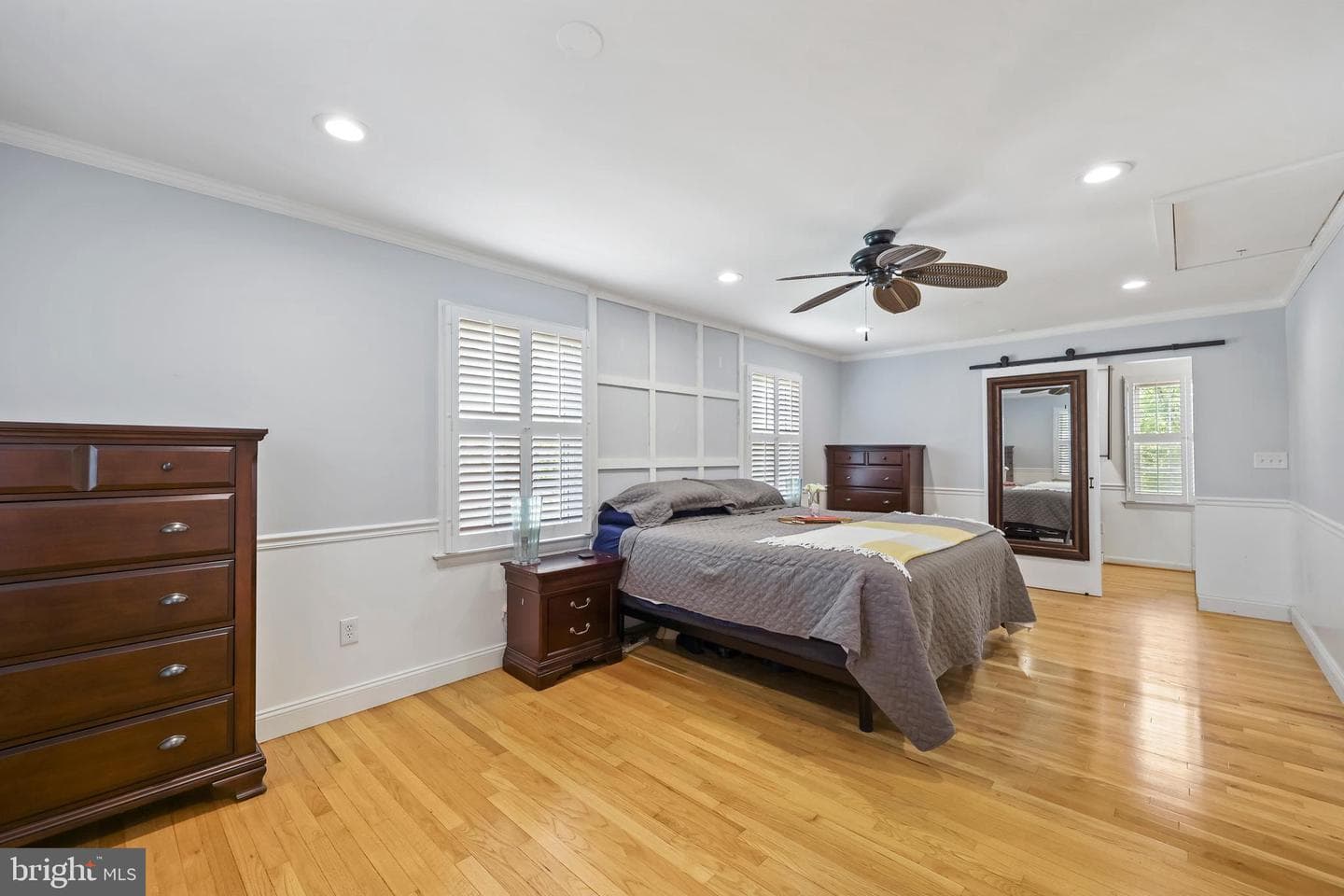 8909 Weir Street photo 18