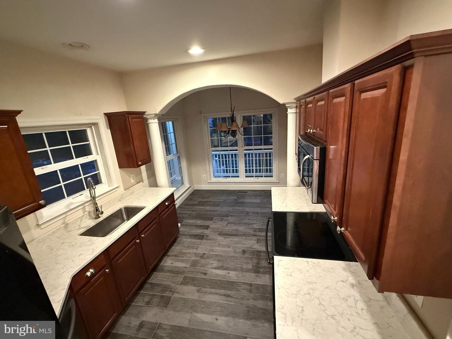 9516 Mckinley Avenue photo 3