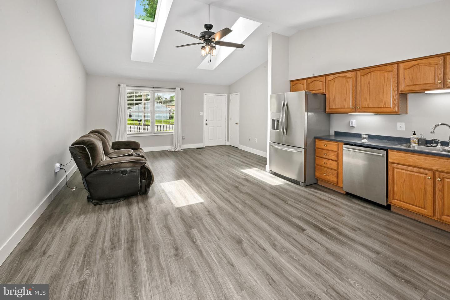 10303 Abbott Road photo 10