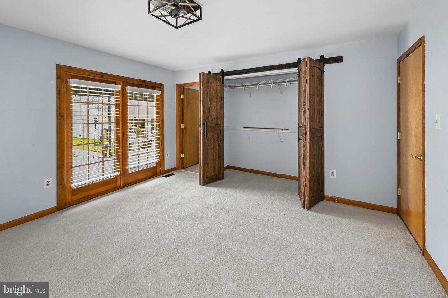 10303 Abbott Road photo 18