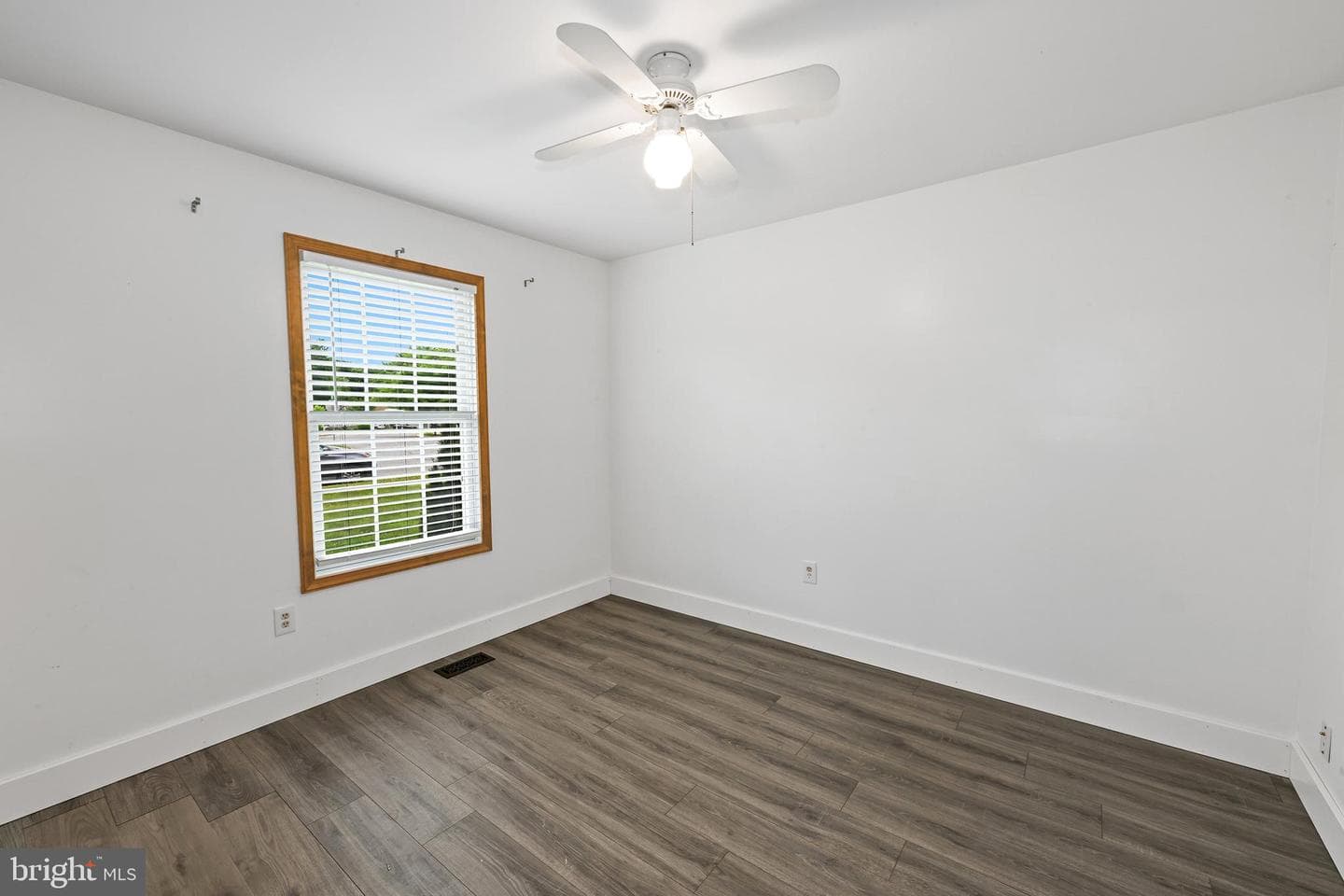 10303 Abbott Road photo 21