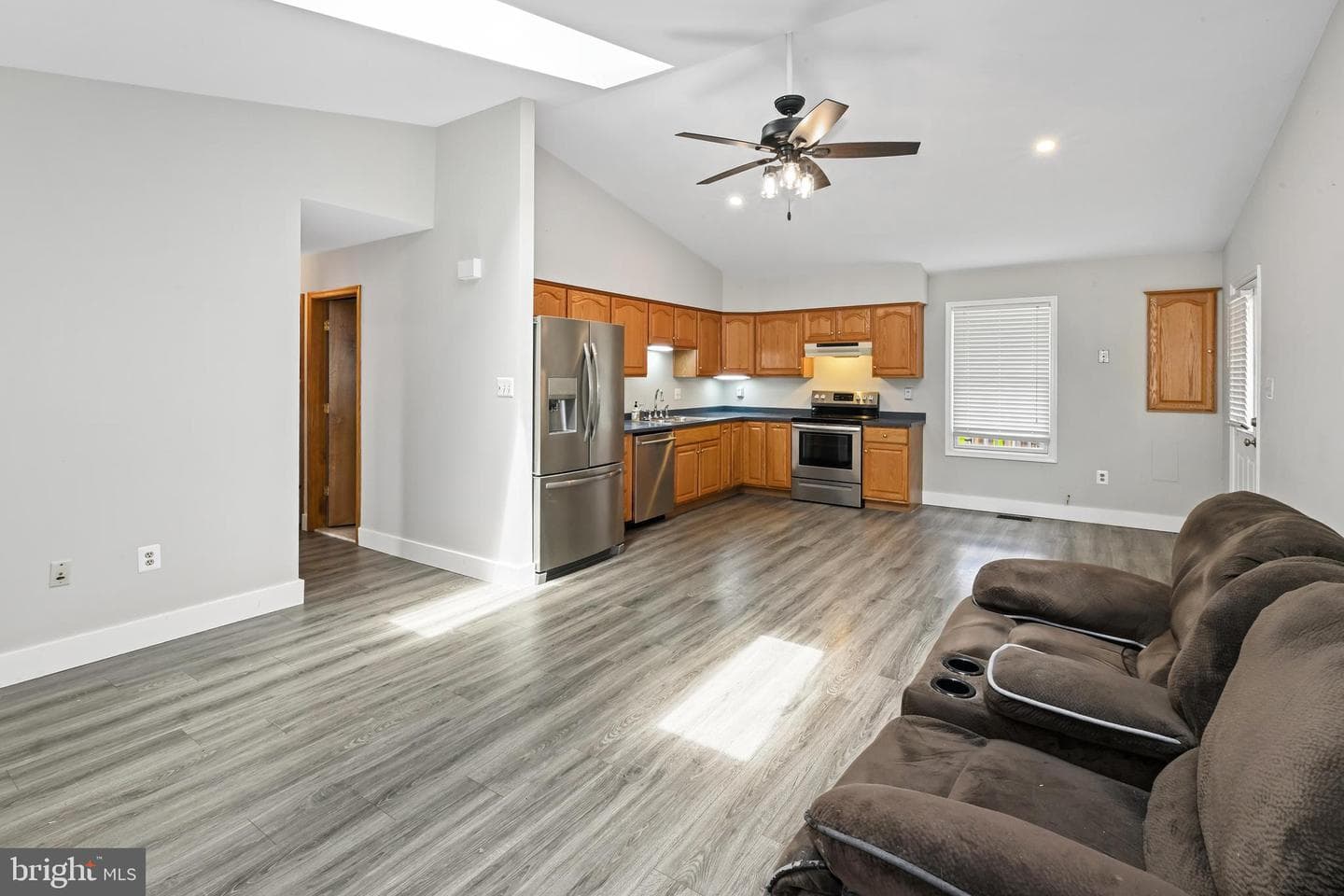 10303 Abbott Road photo 8