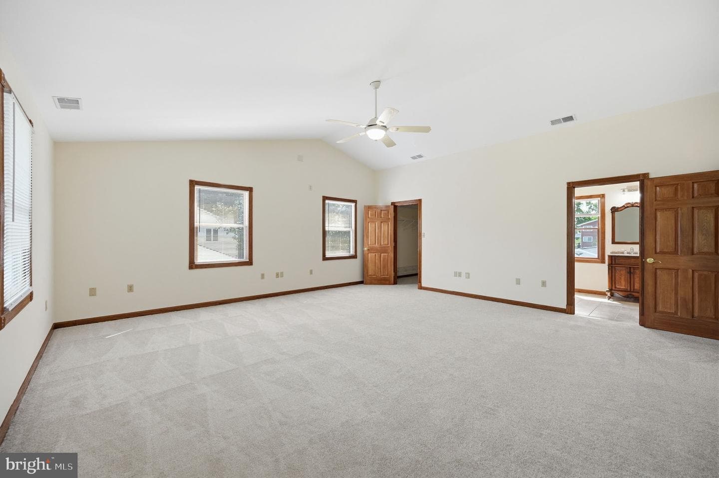 8905 Tudor Lane photo 22
