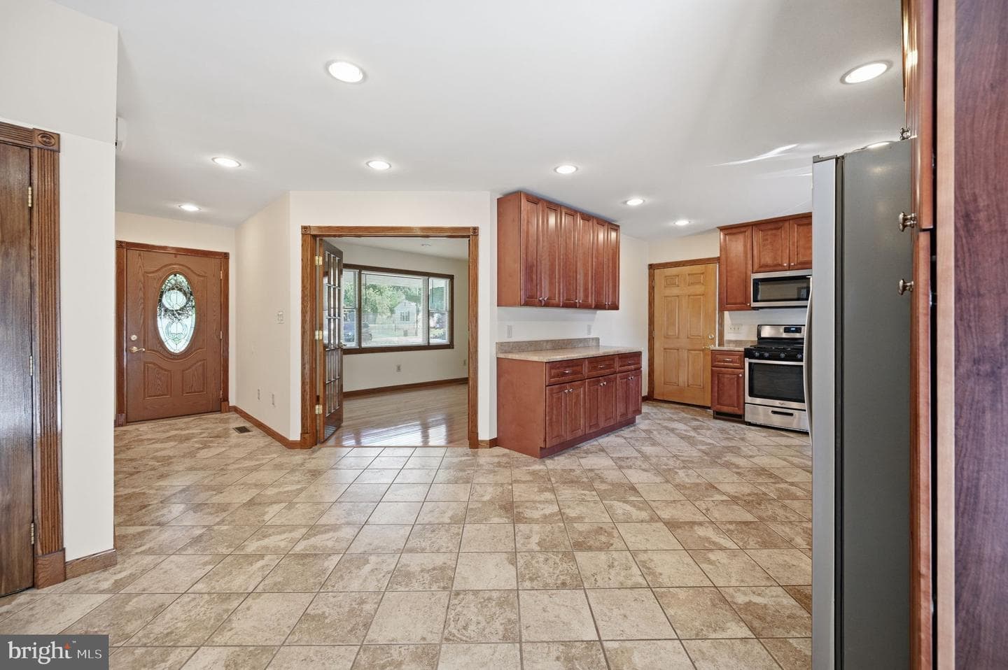 8905 Tudor Lane photo 5