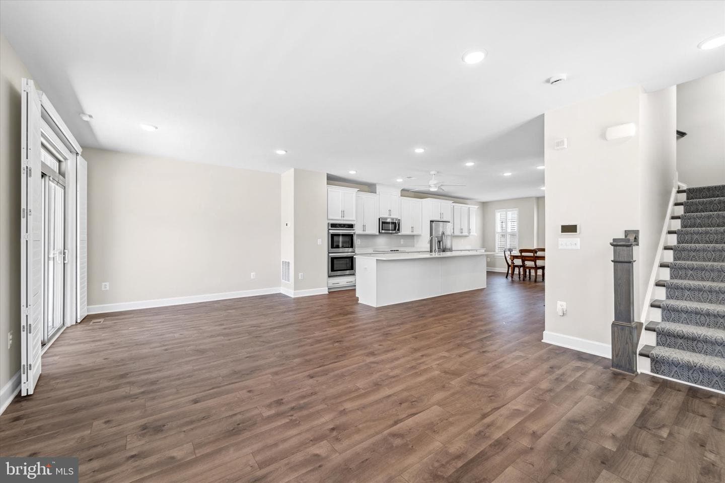 9828 Buchanan Loop photo 17