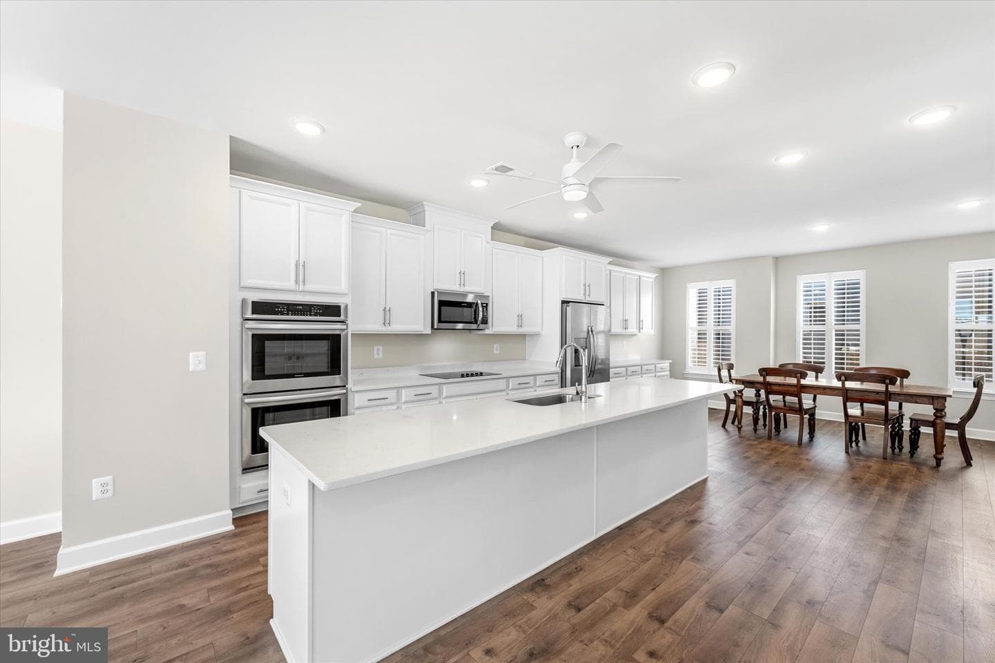 9828 Buchanan Loop photo 23