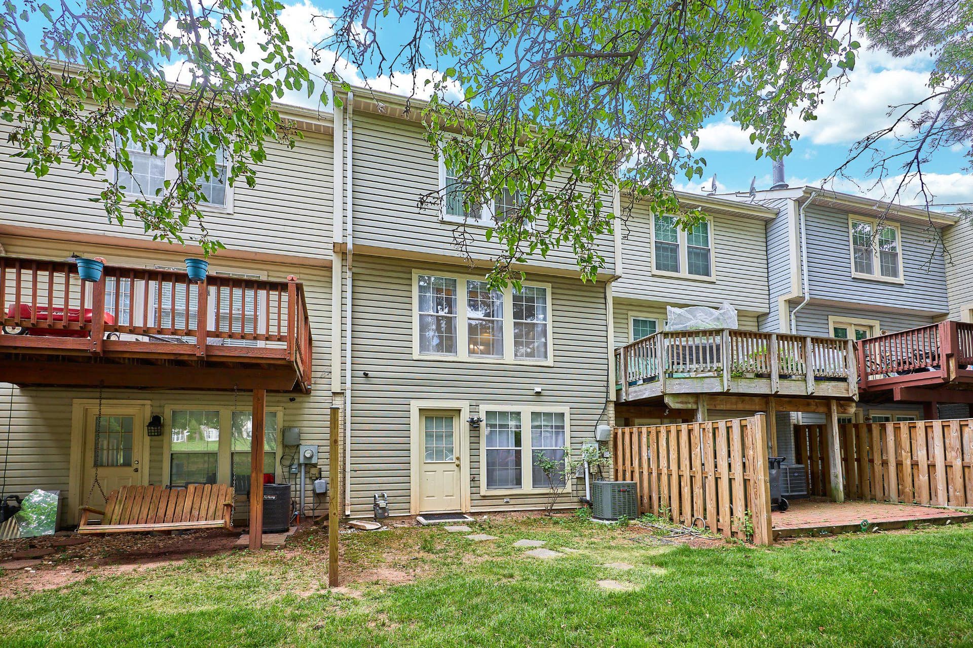 9711 Sassafras Court photo 29