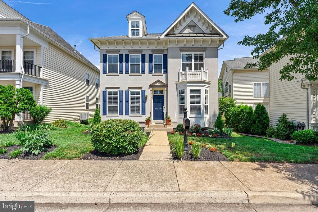 9487 Bankhead Dr, Manassas