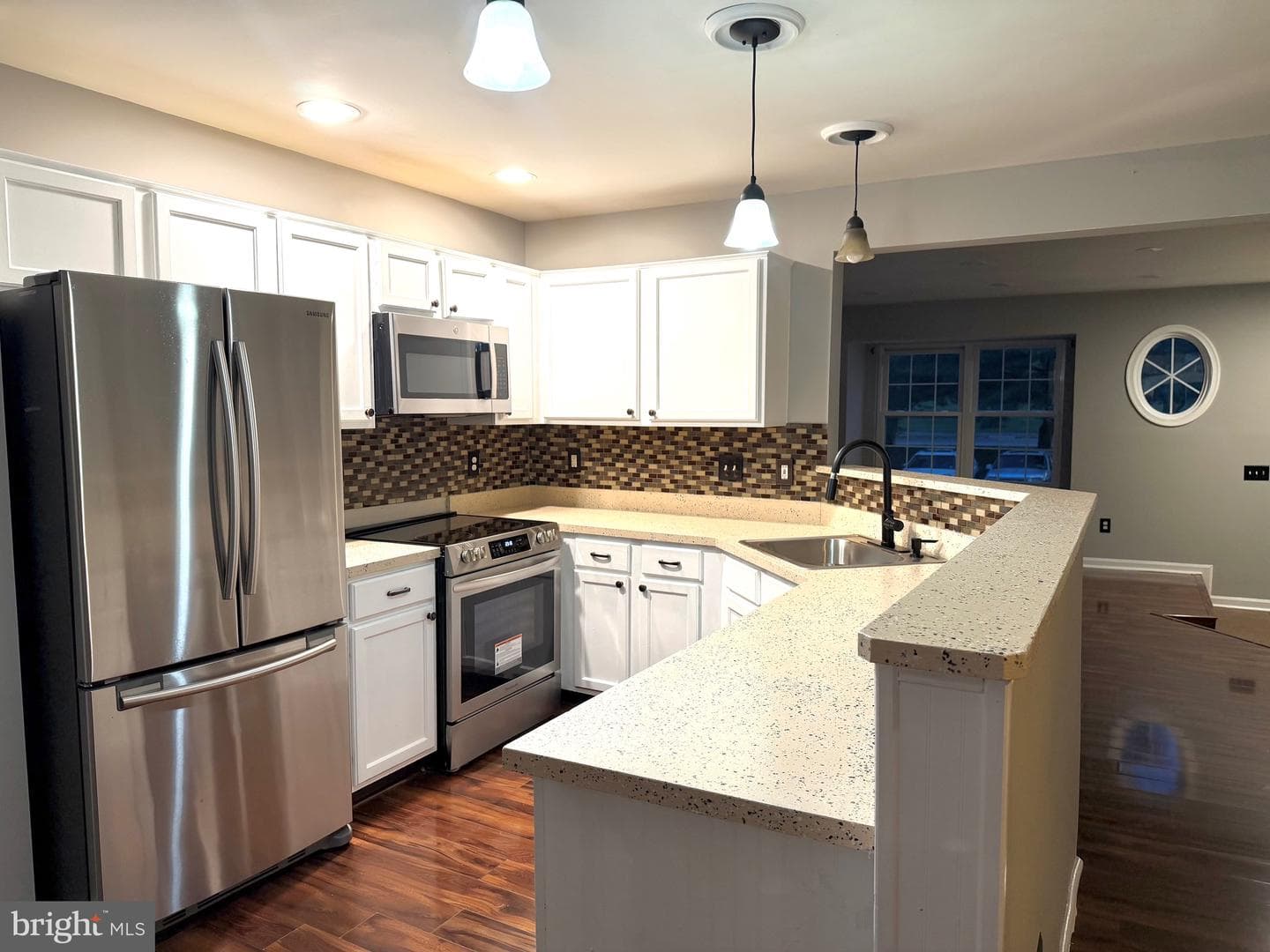 10203 Calypso Drive photo 5