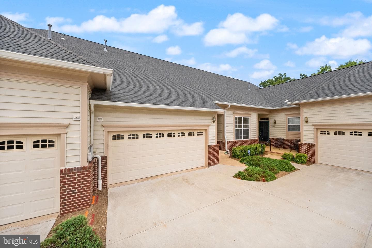 8297 Gaither Street photo 3