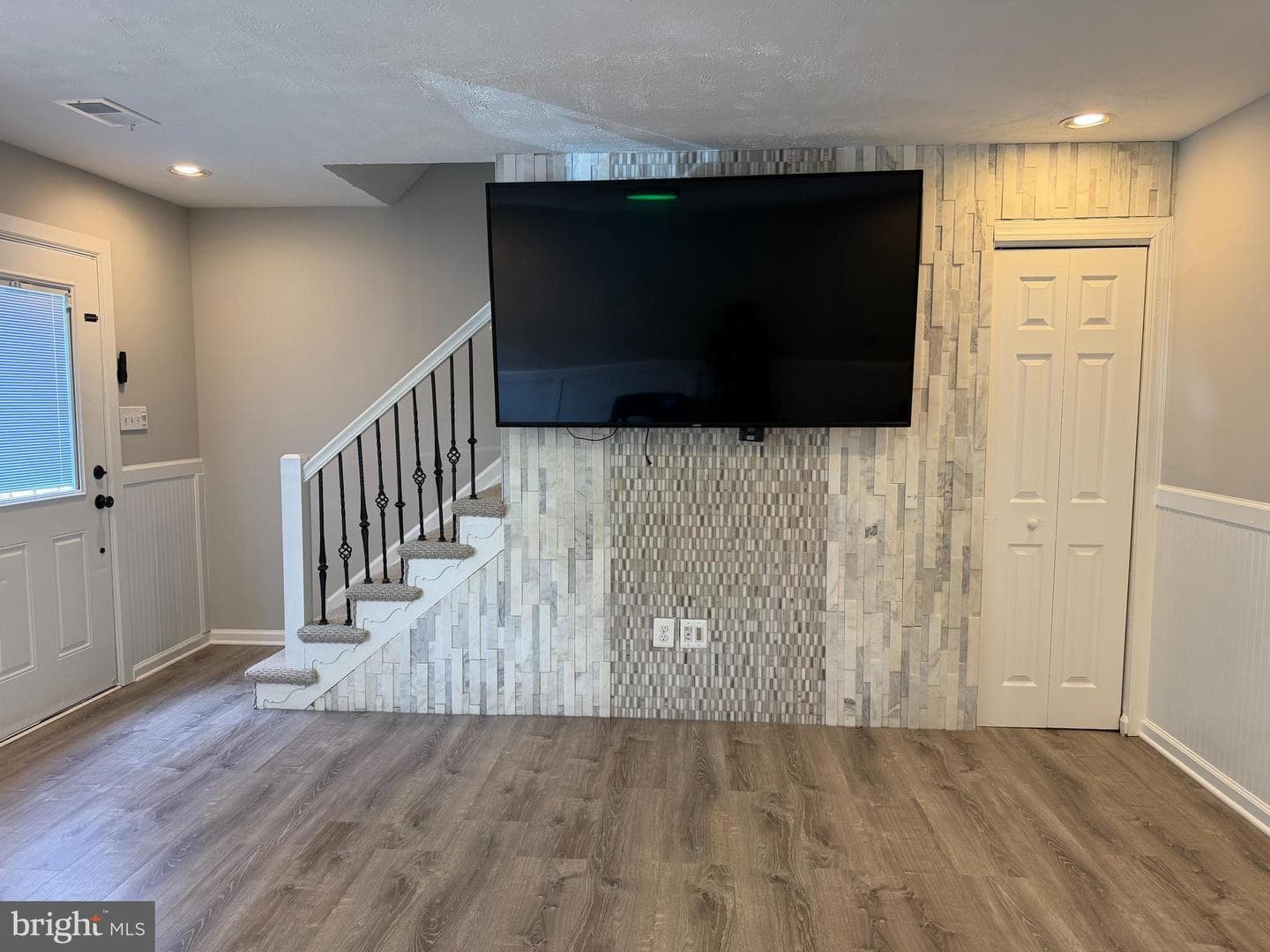 9375 Taney Road photo 3