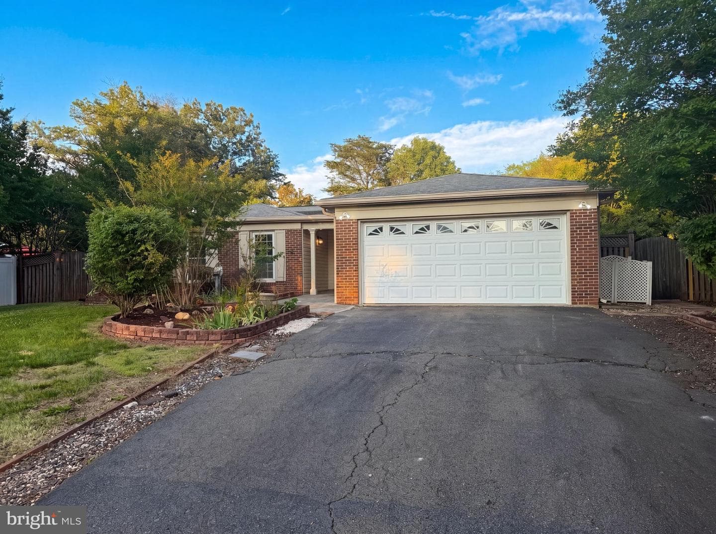 8947 Rosewood Street photo 27
