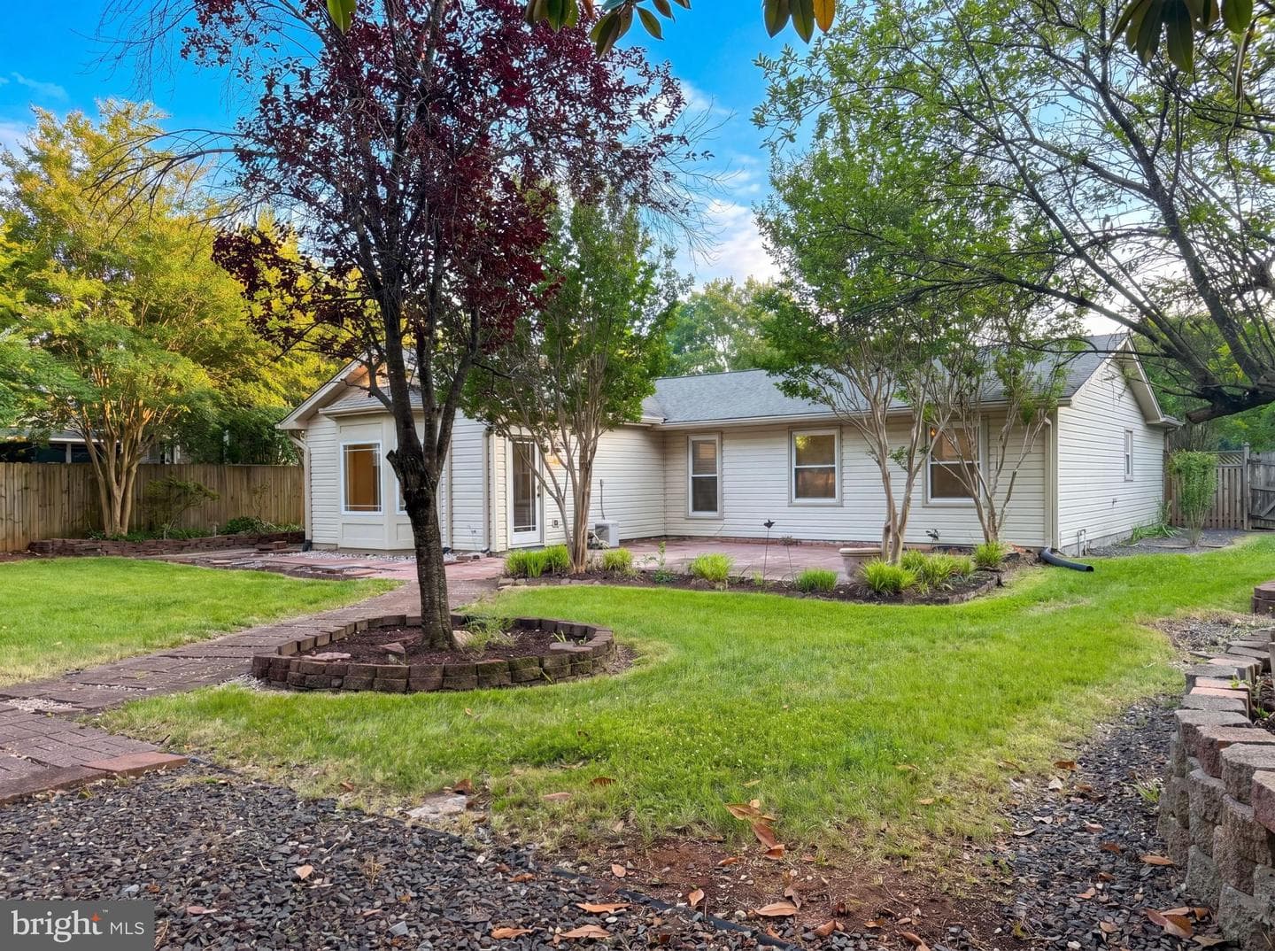 8947 Rosewood Street photo 42