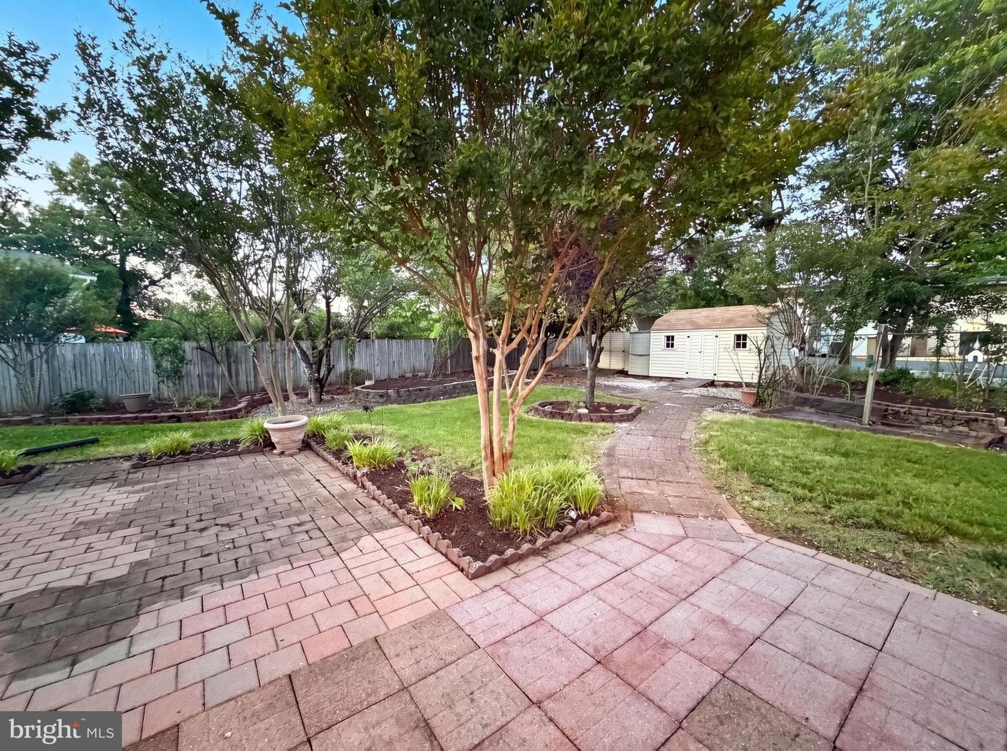 8947 Rosewood Street photo 50