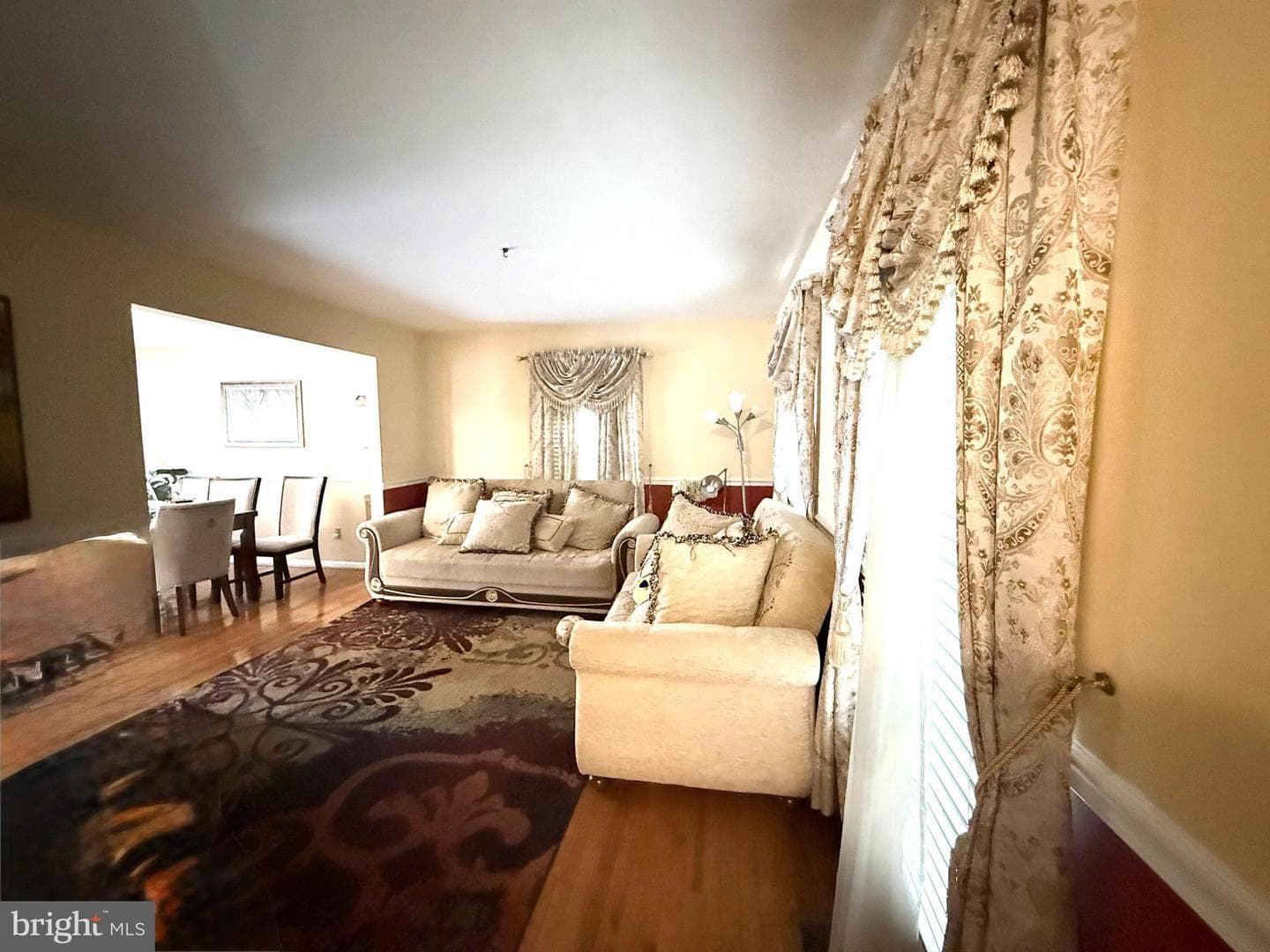 10305 Jayeselle Drive photo 4