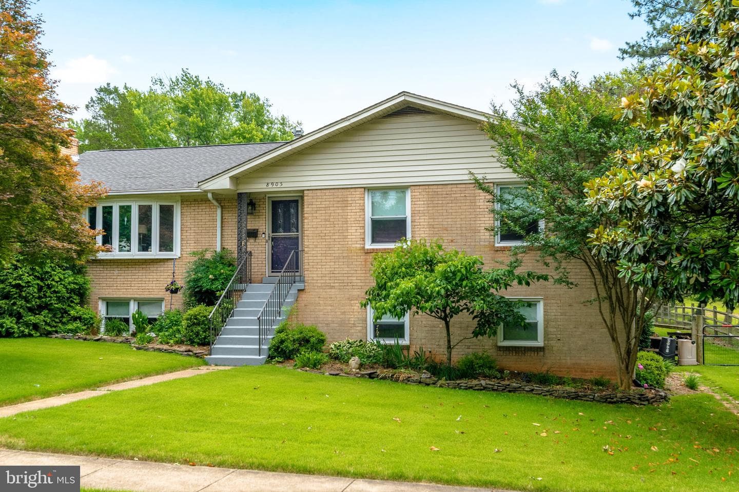 8905 Hazel Dr, Manassas