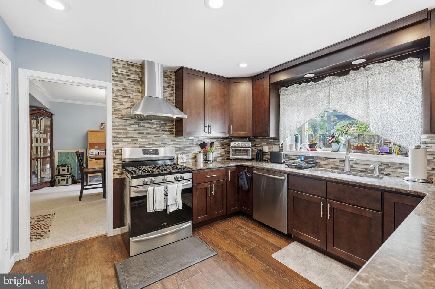 8878 Sweetbriar Street photo 10
