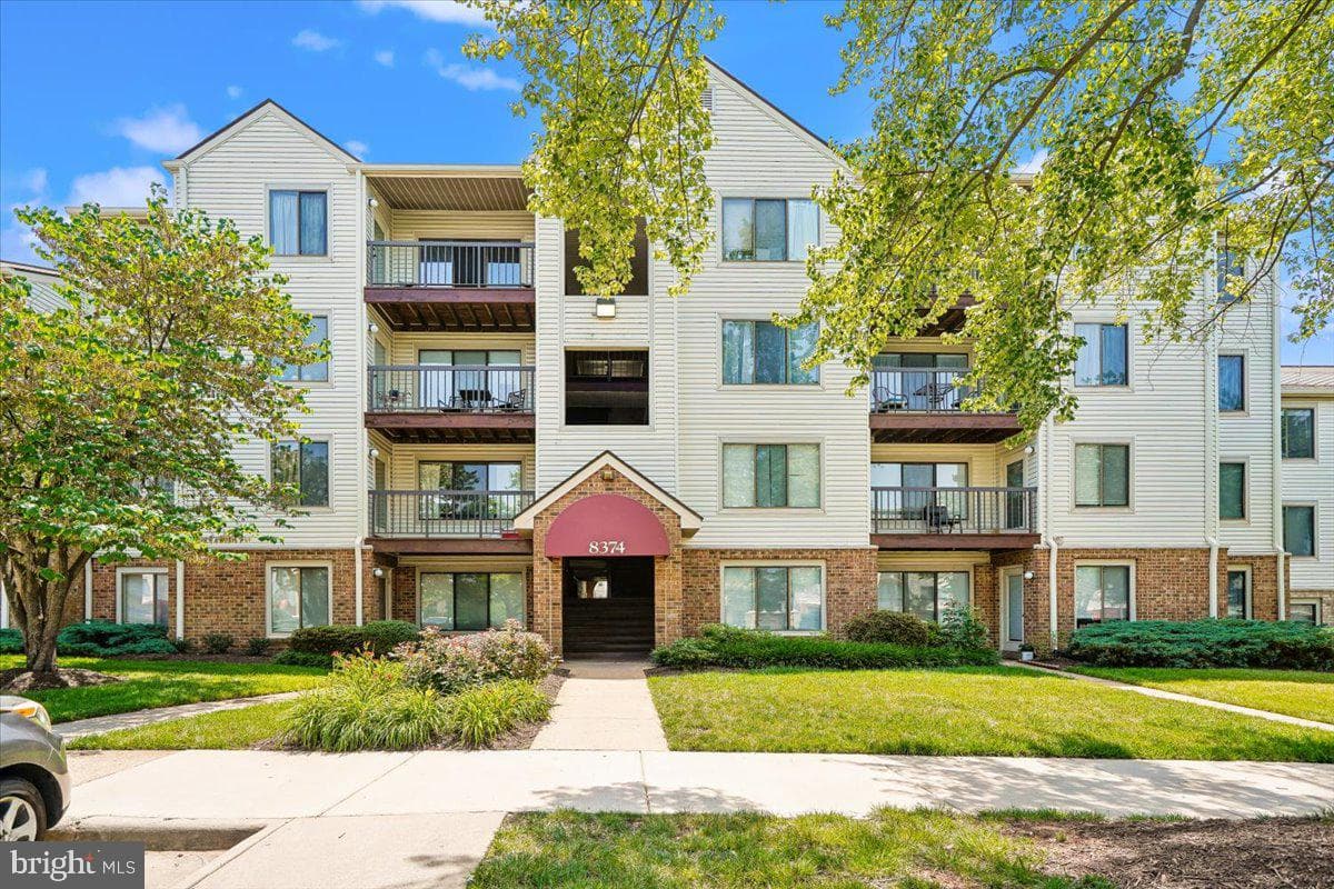 8374 Buttress Ln # 103, Manassas