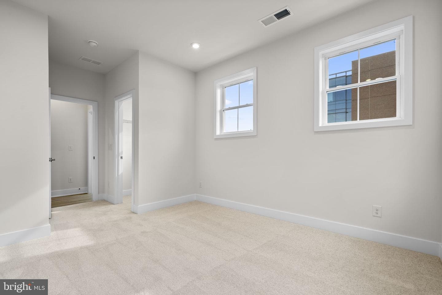 2 Grant Avenue #taylor 28-R2 photo 25
