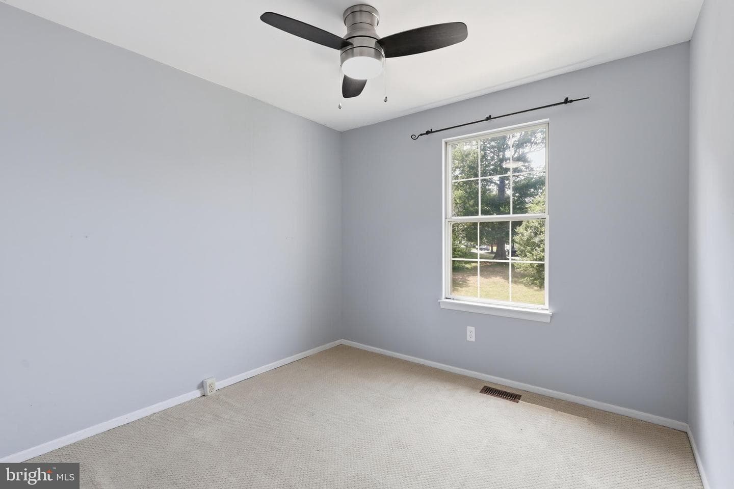 8731 Deblanc Place photo 23