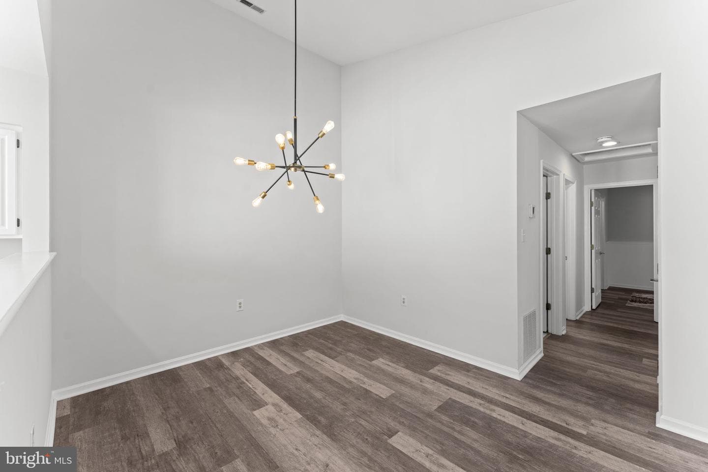 9462 Scarlet Oak Drive photo 25