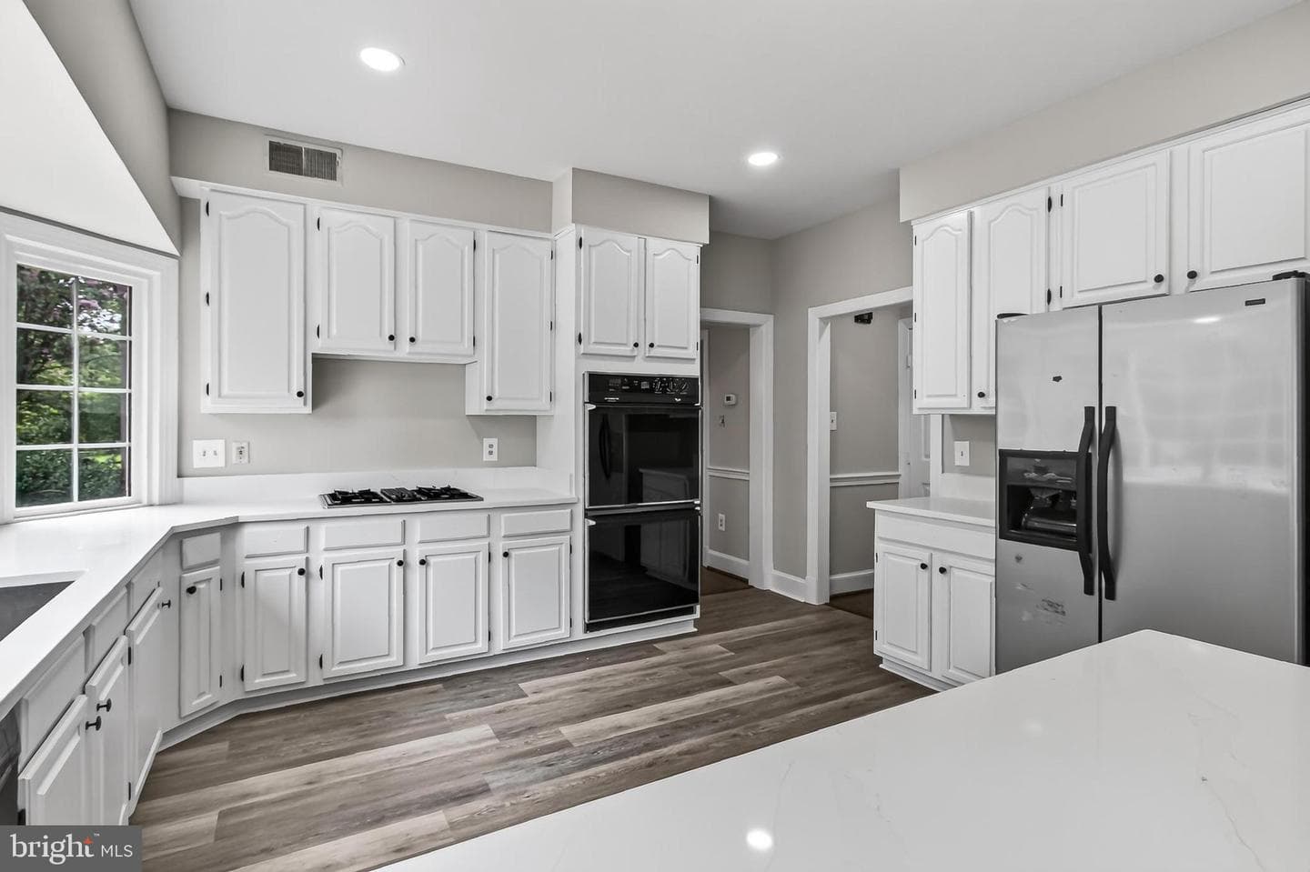 9434 Flowerden Lane photo 16