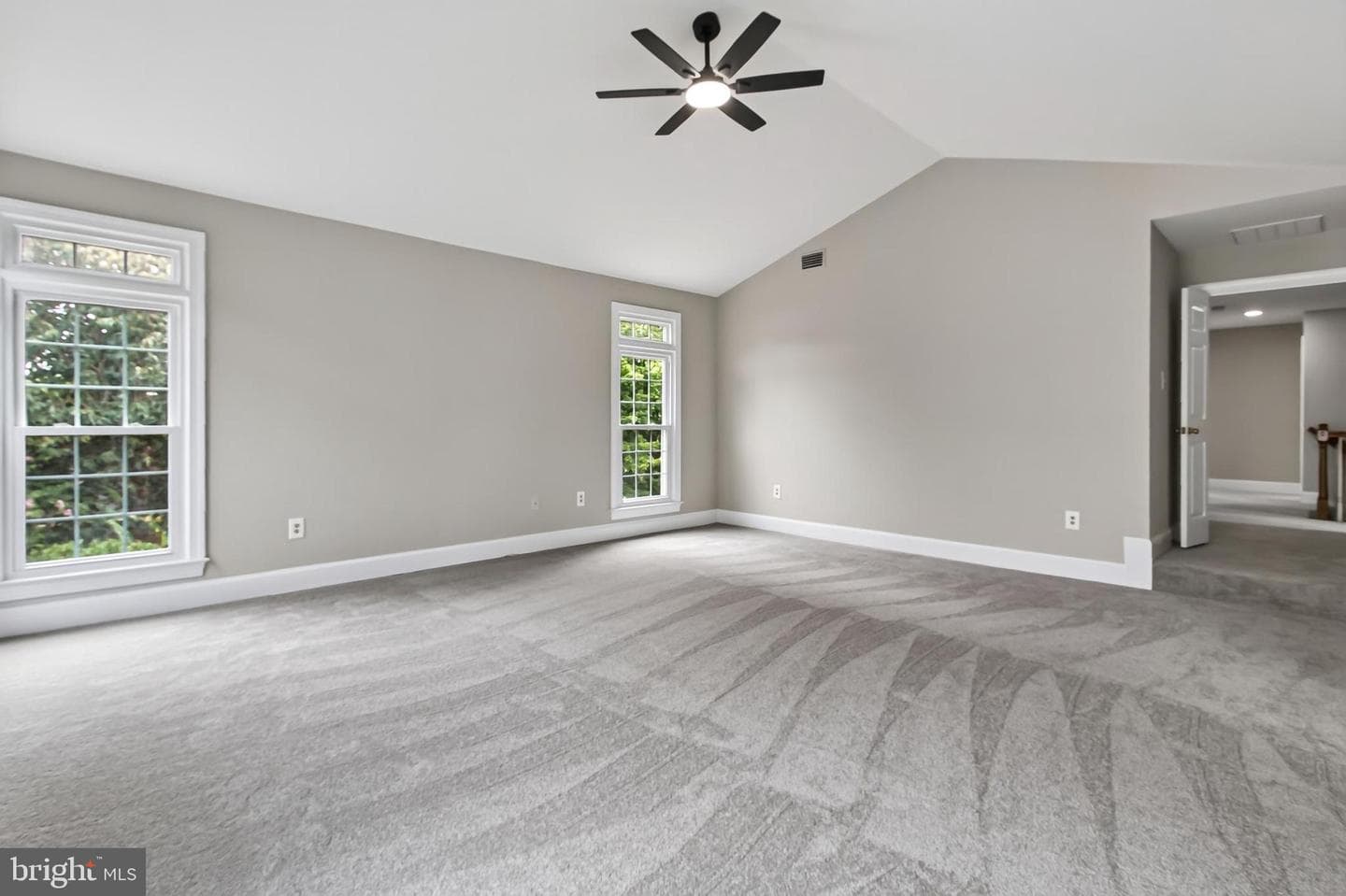 9434 Flowerden Lane photo 33