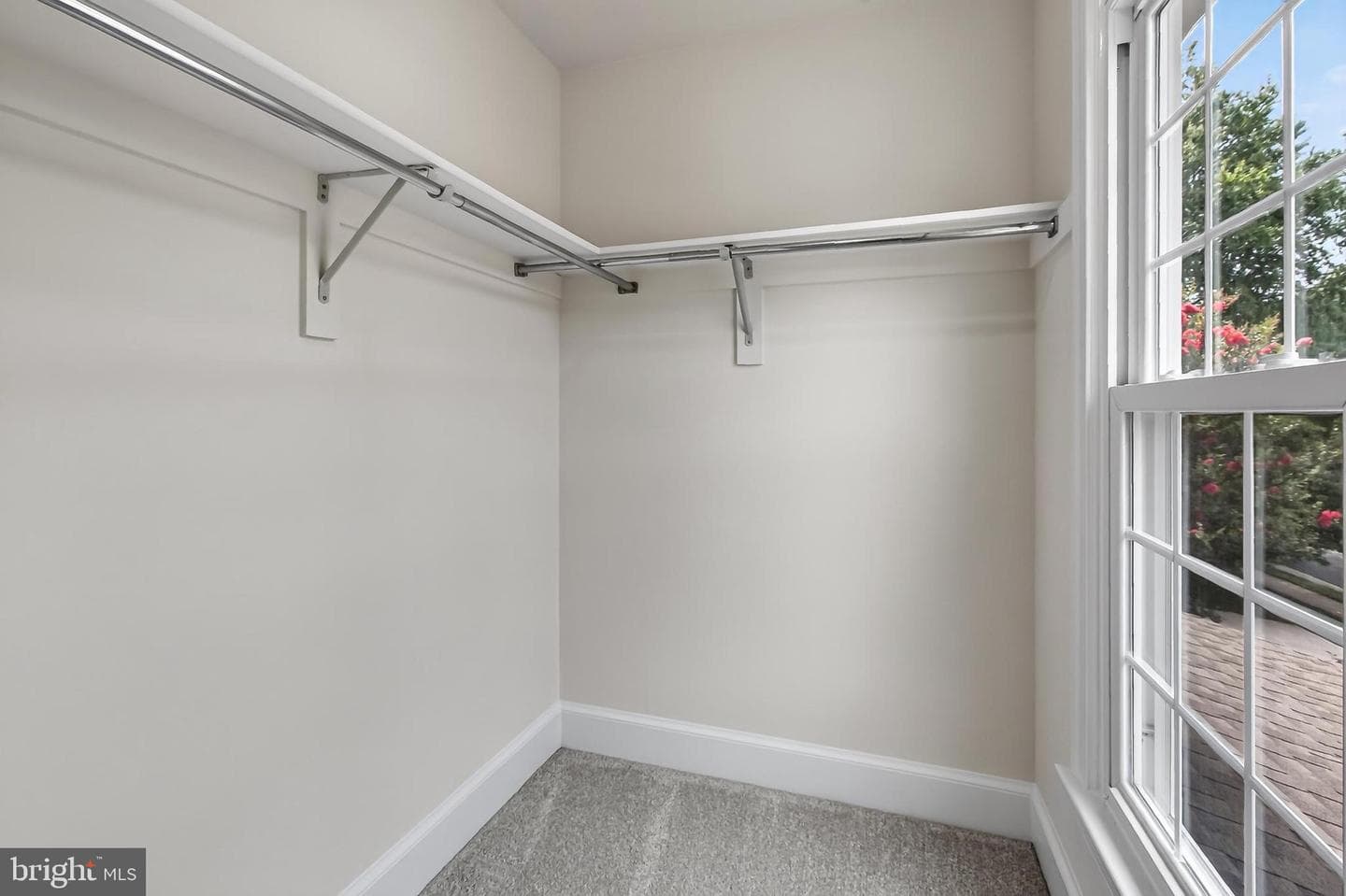 9434 Flowerden Lane photo 39