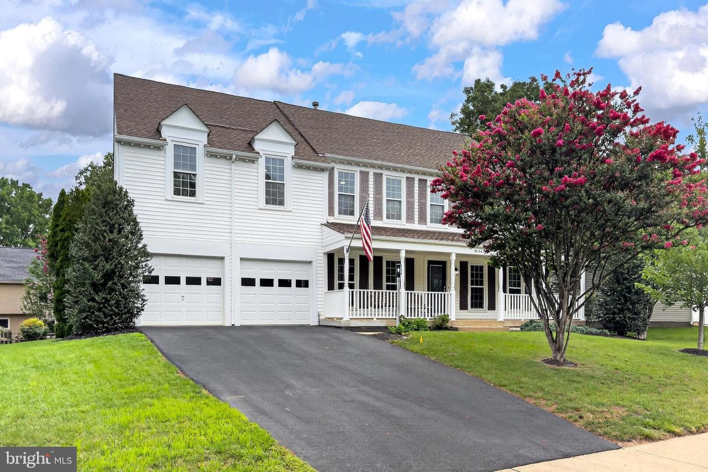 9434 Flowerden Lane photo 4
