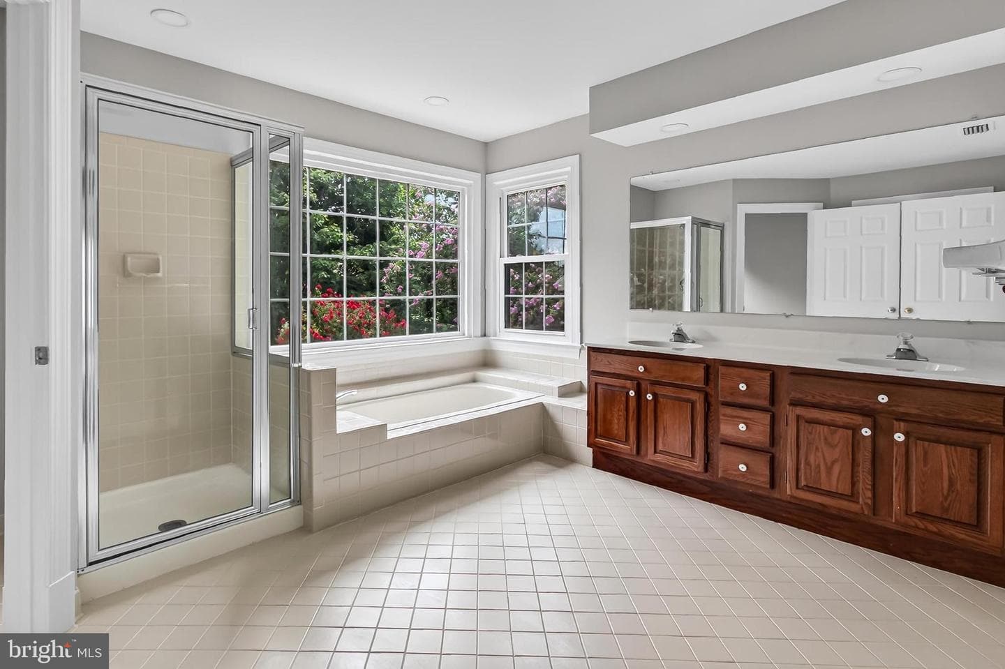 9434 Flowerden Lane photo 45