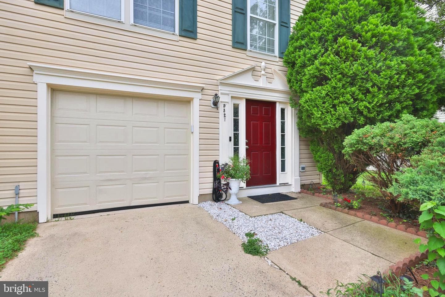9321 Garst Drive photo 2