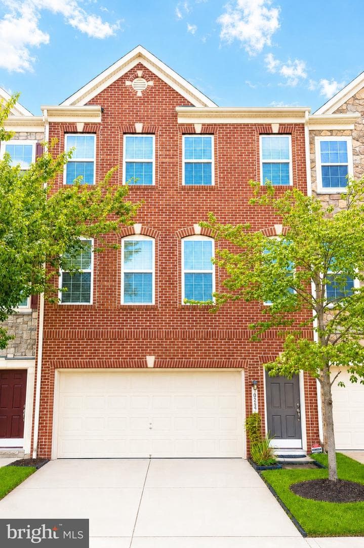 10254 Whitworth Lane photo 1