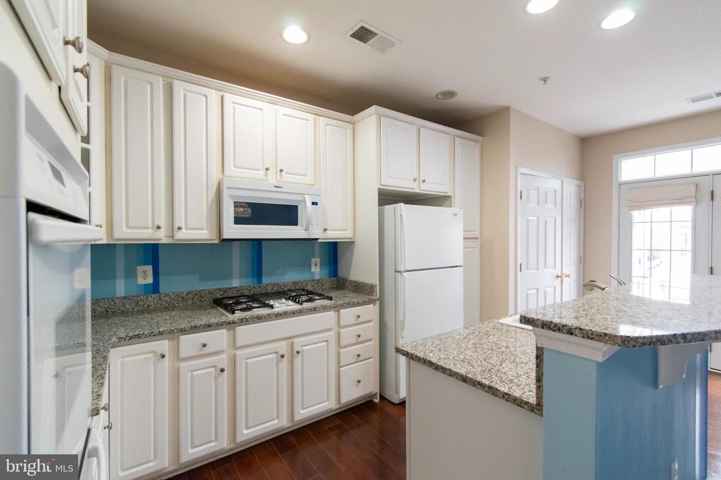 9514 Walker Way #28 photo 14