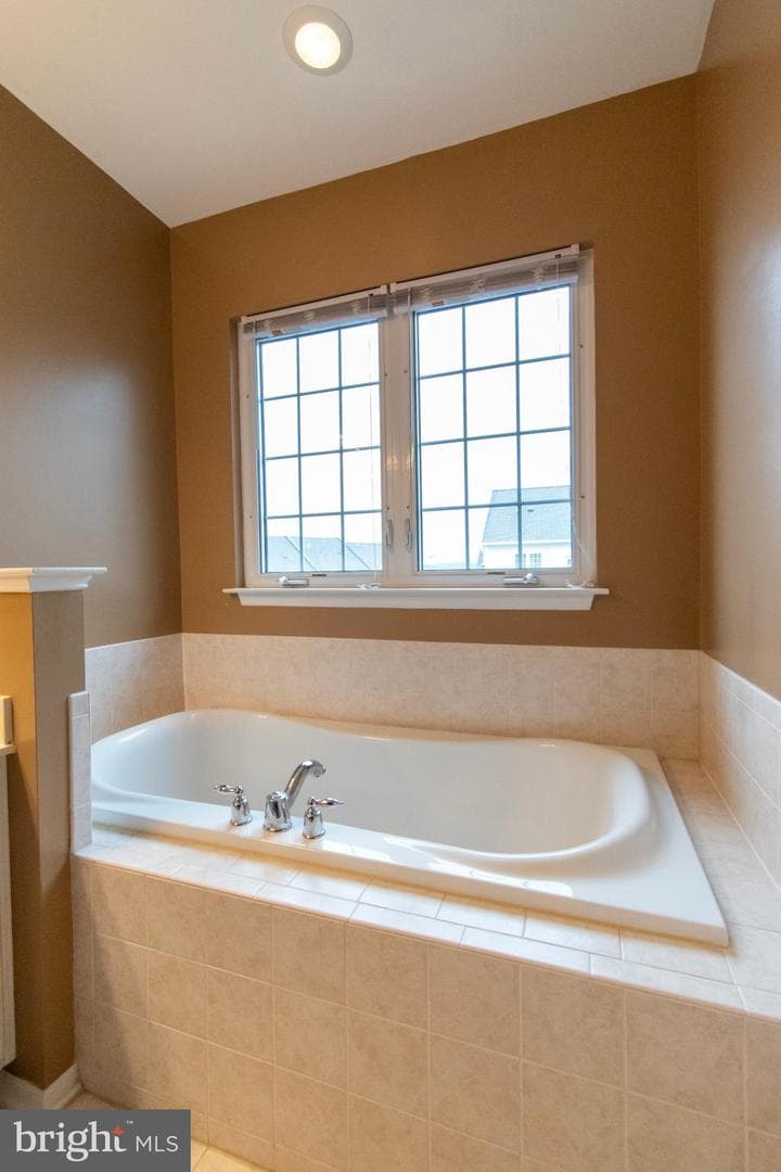 9514 Walker Way #28 photo 23