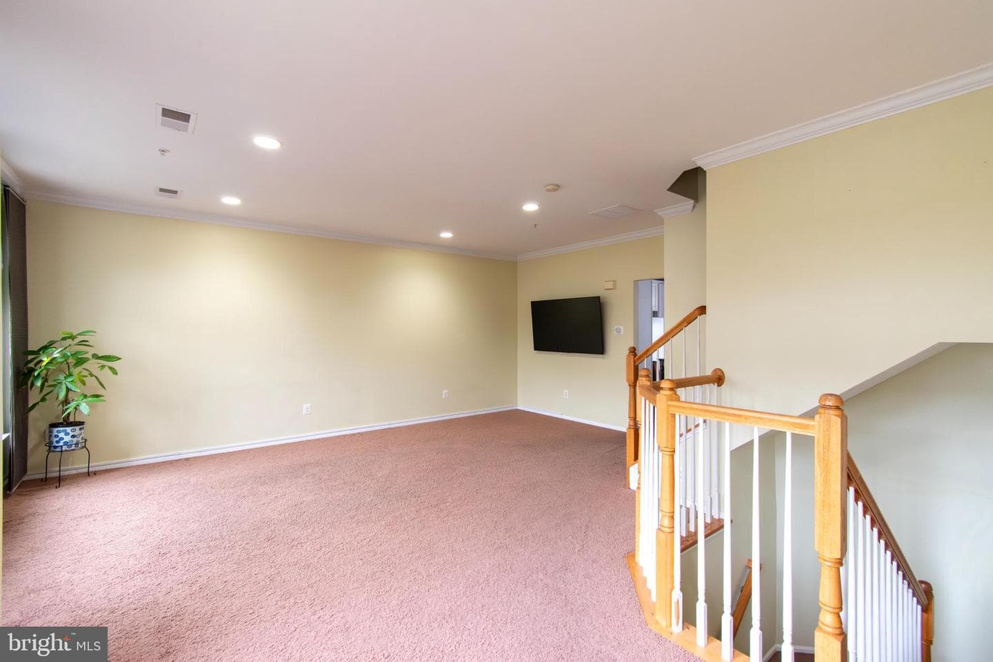 9514 Walker Way #28 photo 8