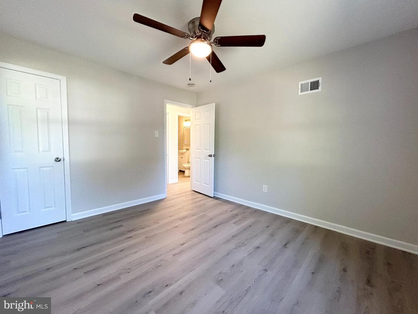 108 Sheldon Street photo 12