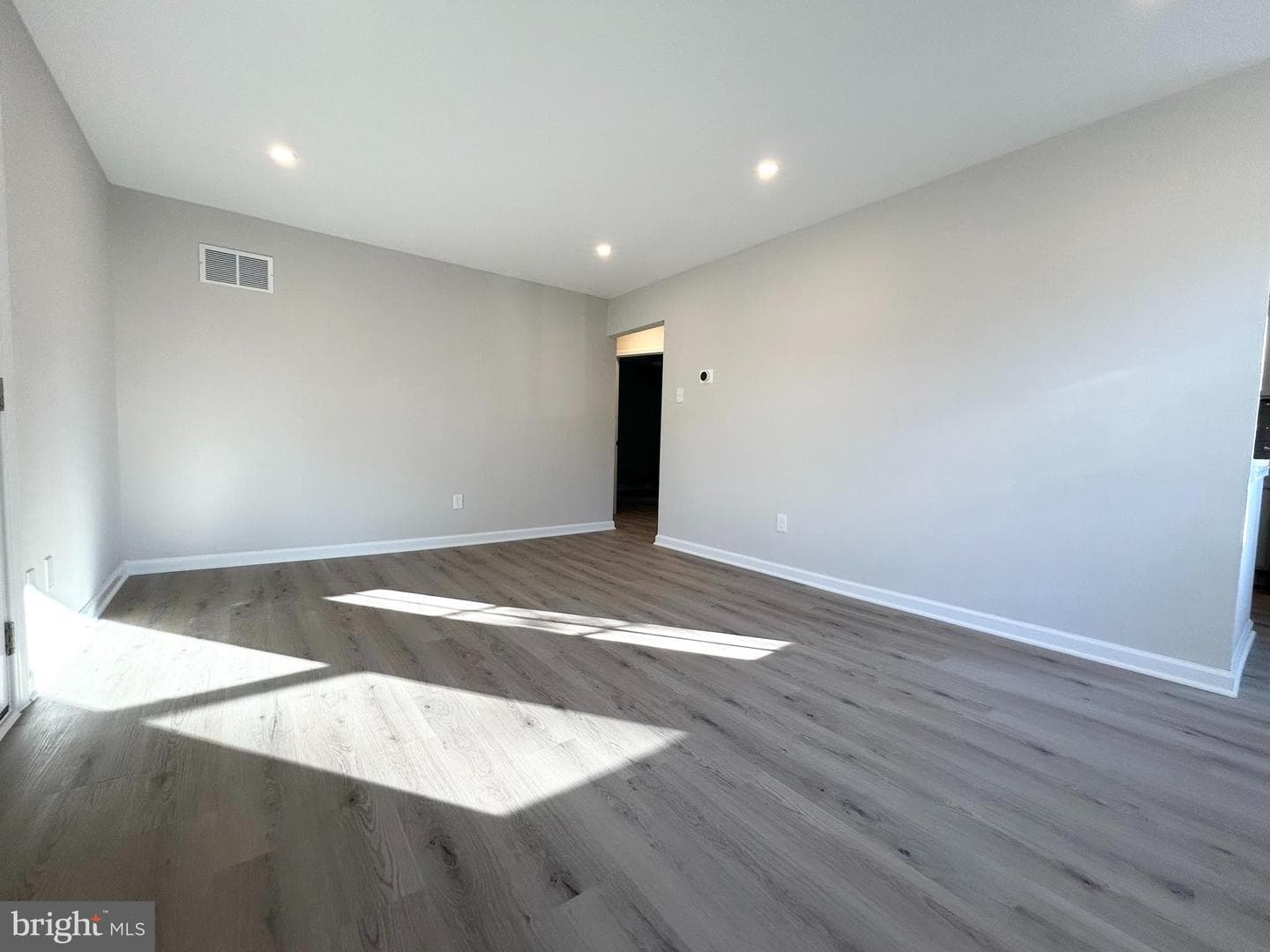 108 Sheldon Street photo 16
